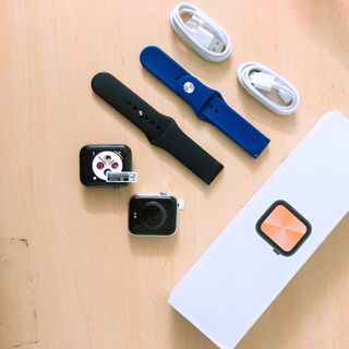 Đồng hồ thông minh kiêm theo dõi sức khỏe X2
