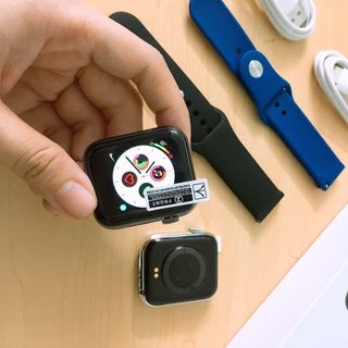 Đồng hồ thông minh kiêm theo dõi sức khỏe X2