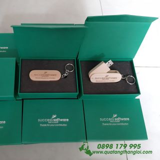 USB Vỏ Gỗ khắc logo doanh nghiệp làm quà tặng