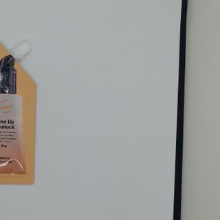 Kem chống nắng nâng tông Cosmetic Revolution Tone Up Sunblock xuất xứ Hàn Quốc 25g