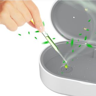 Hộp Diệt Khuẩn UVC Điện Quang ĐQ BOX01 02UV 15FWC ( 2W UV, 15W Fast Wireless Charging )