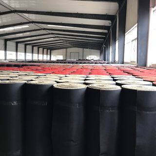 Cuộn Thảm Rối Dùng Để May Lót Sàn Ô Tô
