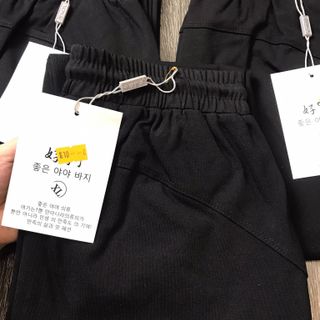 JOGGER TRƠN XUẤT DƯ