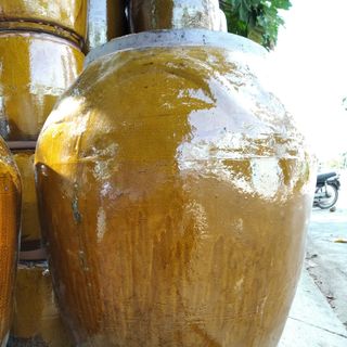 Chum làm mắm, đựng nước