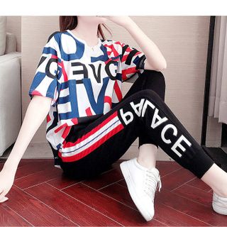 Bộ đồ thể thao họa tiết chữ love TT429