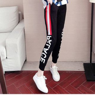 Bộ đồ thể thao họa tiết chữ love TT429