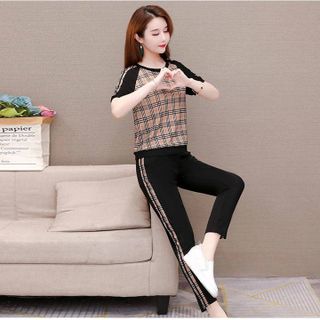Bộ đồ thể thao phối sọc logo TT428