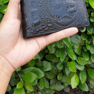 Ví nam da bò in vân cá sấu
