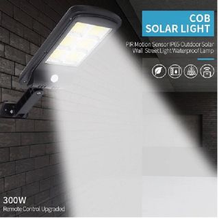 ĐÈN ĐƯỜNG NĂNG LƯỢNG MẶT TRỜI 300W