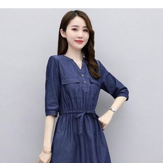 ĐẦM JEAN XOÈ EO RÚT CỔ V - DT1367