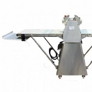 Máy Cán Bột 2 chiều Liền Chân Đế