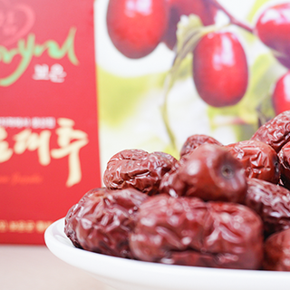Táo đỏ sấy khô Hàn Quốc (hộp 1kg)