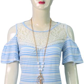 Áo thun phối ren