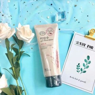 Sữa Rửa Mặt Làm Sáng Da Chứa Chiết Xuất Từ Gạo Rice Water Bright Foaming Cleanser (150ml)