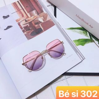 MAT KINH EM BE 302