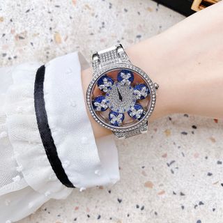 Davena cánh bướm Về thêm màu mới siêu xinh.