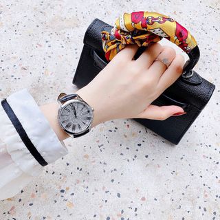 Davena mặt tròn, full pha lê lấp lánh