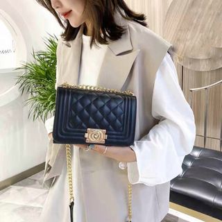Túi Đeo Chéo Nữ Boy Viền Gân Trần Trám
