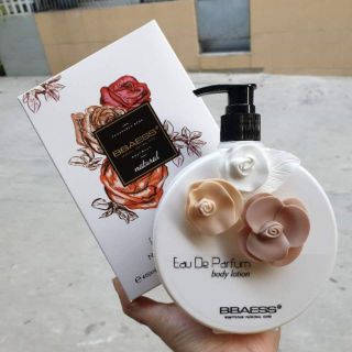 SỮA TẮM 3 BÔNG