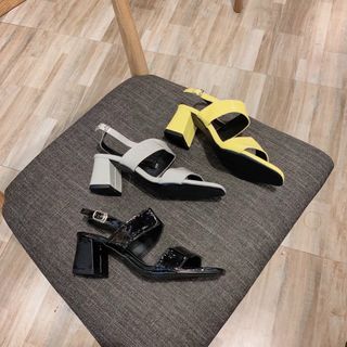 Giày sandal cao gót khóa cài