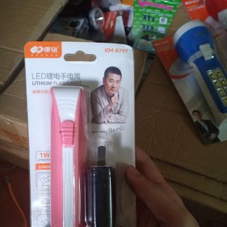 Đèn pin cầm tay đủ loại