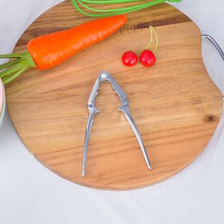 Dụng cụ kẹp cua, kẹp ghẹ