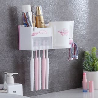 Cắm bàn chải,kem đánh răng