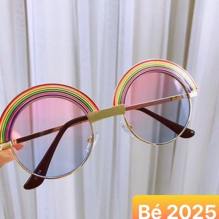 MAT KINH EM BE 2025