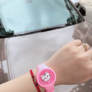 Đồng hồ chống muỗi cho bé