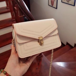 Túi Xách Nữ Viền Thêu Khoá Sập Đồng