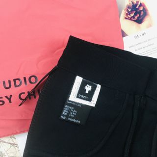 Quần Legging DSTUDIO CAT Đen full túi