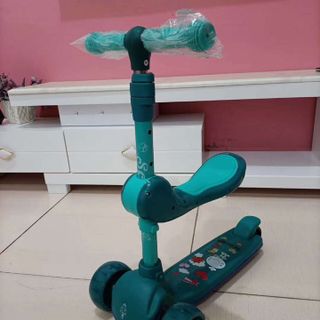 Xe trượt có ghế ngồi bánh có đèn