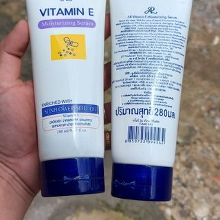 Tuýp Kem Dưỡng Body Vitamin E Thái