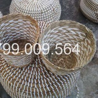 Hộp đựng , giở hoa từ cói