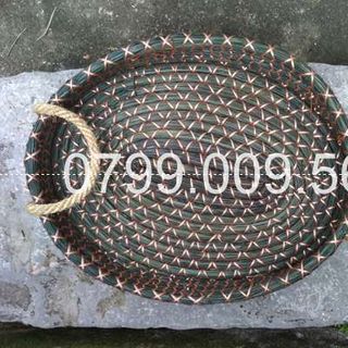 Khay cói xiên oval có quai xách