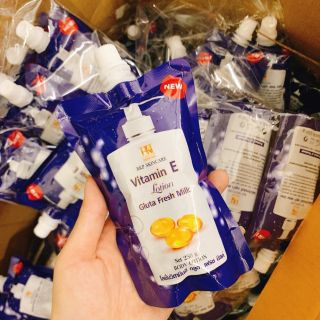 Dưỡng Body Dạng Túi Vitamin E Thái