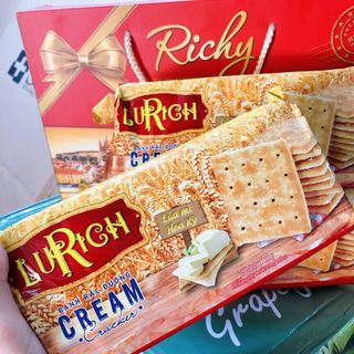 Bánh Lurich lúa mạch rắc đường
