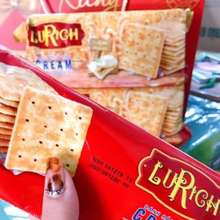 Bánh Lurich lúa mạch rắc đường