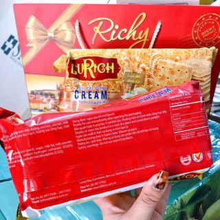 Bánh Lurich lúa mạch rắc đường