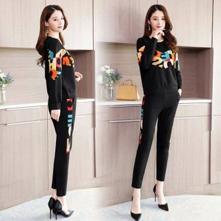 Bộ đồ thể thao cao tay dài phối chữ TT439