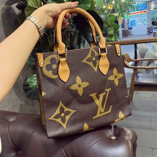 Túi xách nữ quai xanh