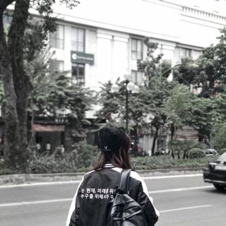 Aó khoác dù nam nữ - Áo khoác dù bomber chữ hàn in