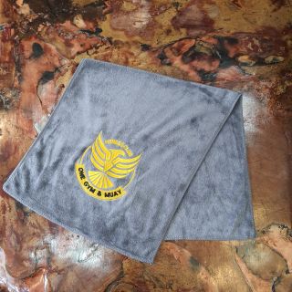 KHĂN ĐA NĂNG LAU MỒ HÔI CHO CÁC PHÒNG TẬP YOGA VÀ PHÒNG GYM THÊU LOGO THEO YÊU CẦU
