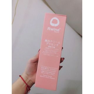 Nạ nhau thai Body Rewine Nhật