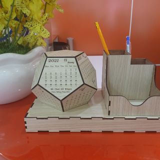 Lịch Gỗ 2021 Kèm Hộp Bút