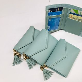 Ví nữ cầm tay tua rua trái tim