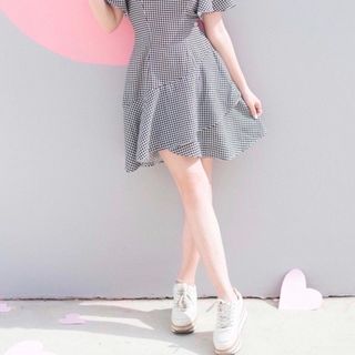 Đầm Xoè Ngắn Tầng Bèo Lai