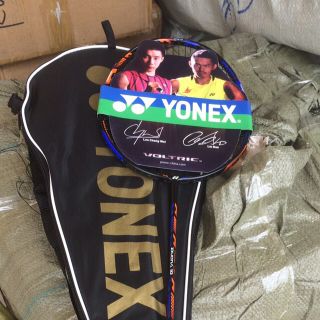 Vợt cầu lông hãng giá rẻ