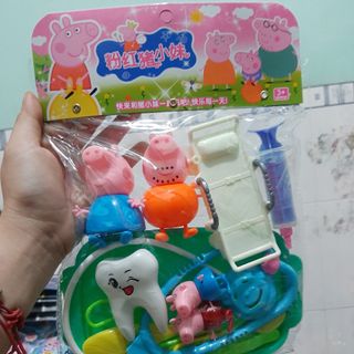 đồ chơi heo peppa bác sĩ