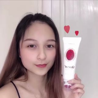 Roseoil brush foam 120ml ( Sữa rửa mặt thải độc, làm mịn cho da)